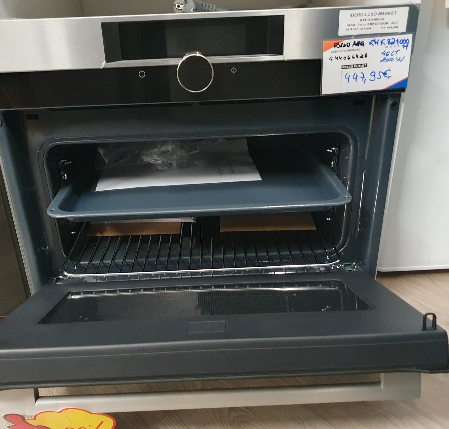 Forno KMK821000M - AEG