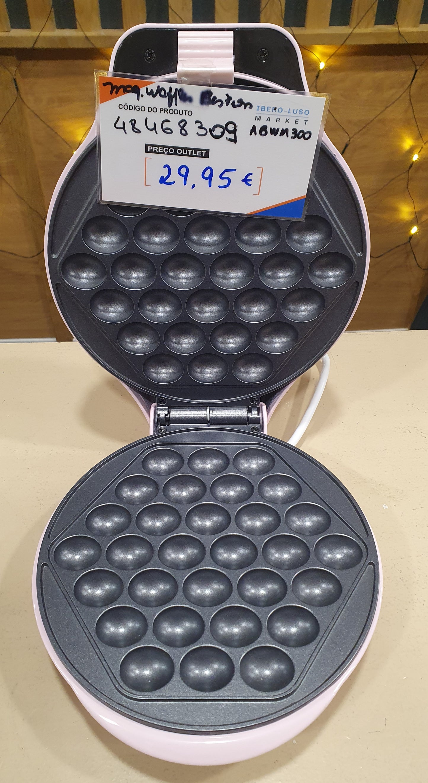 Máquina de Waffles ABWM300P /700W - Bestron