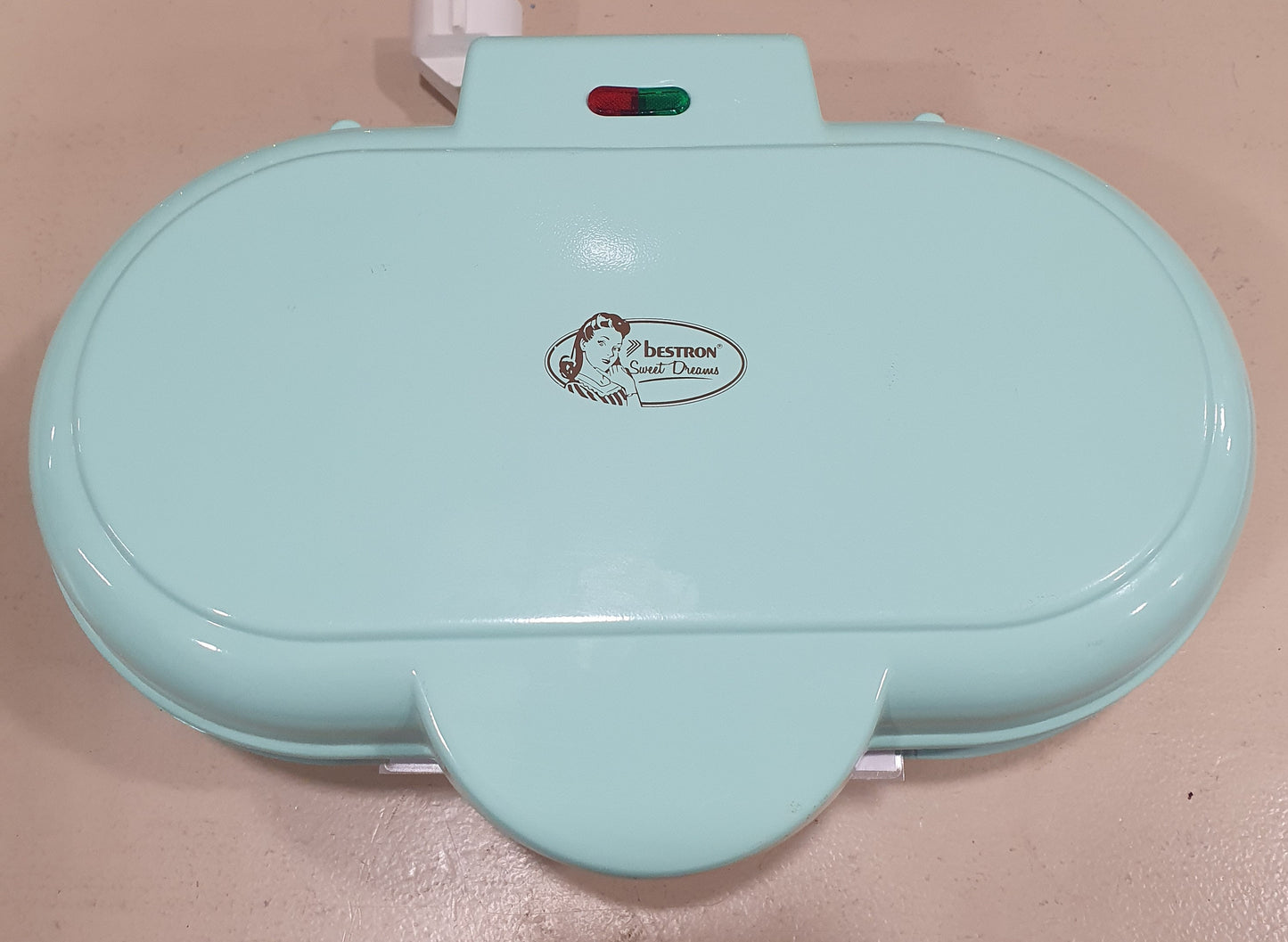 Máquina para Waffles ADWM1000M / 1000W - Bestron