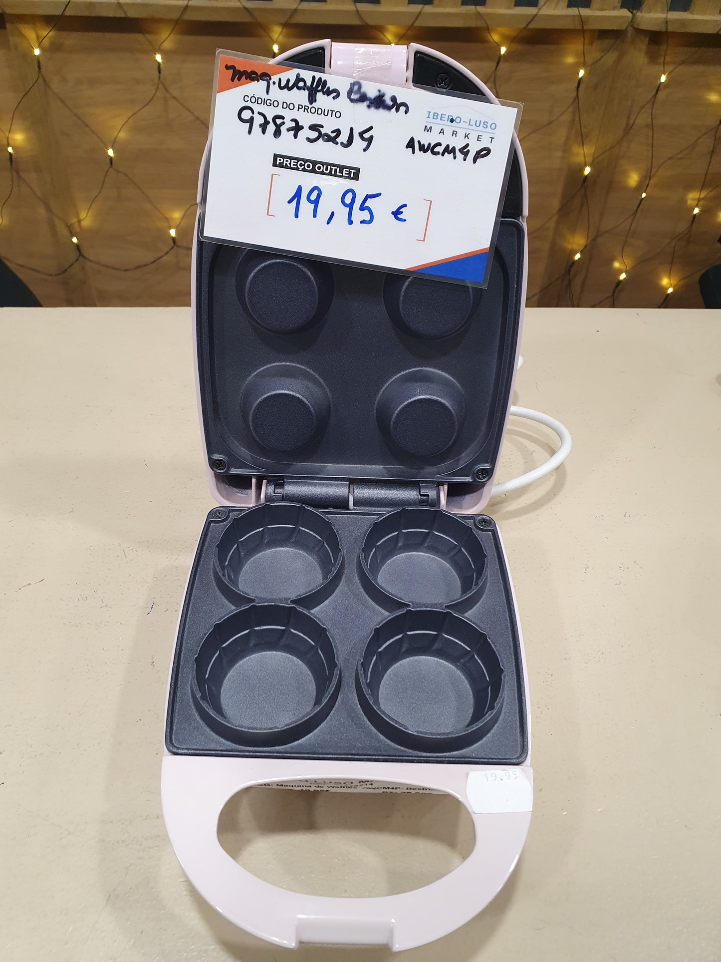 Máquina de Waffles  AWCM4P /520W - Bestron