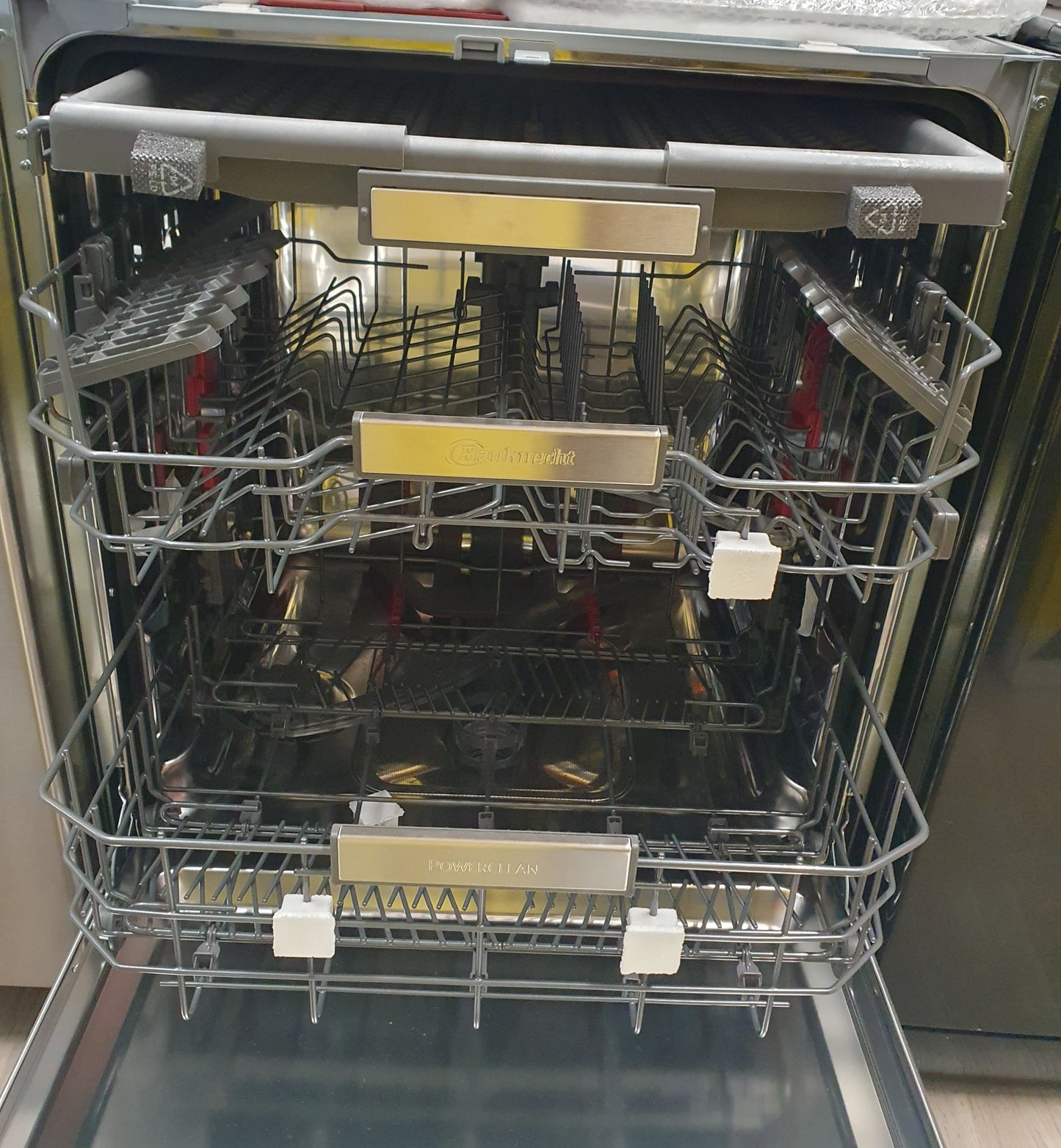 Máquina de Lavar Loiça embutir BUO3041PLTX - Bauknecht