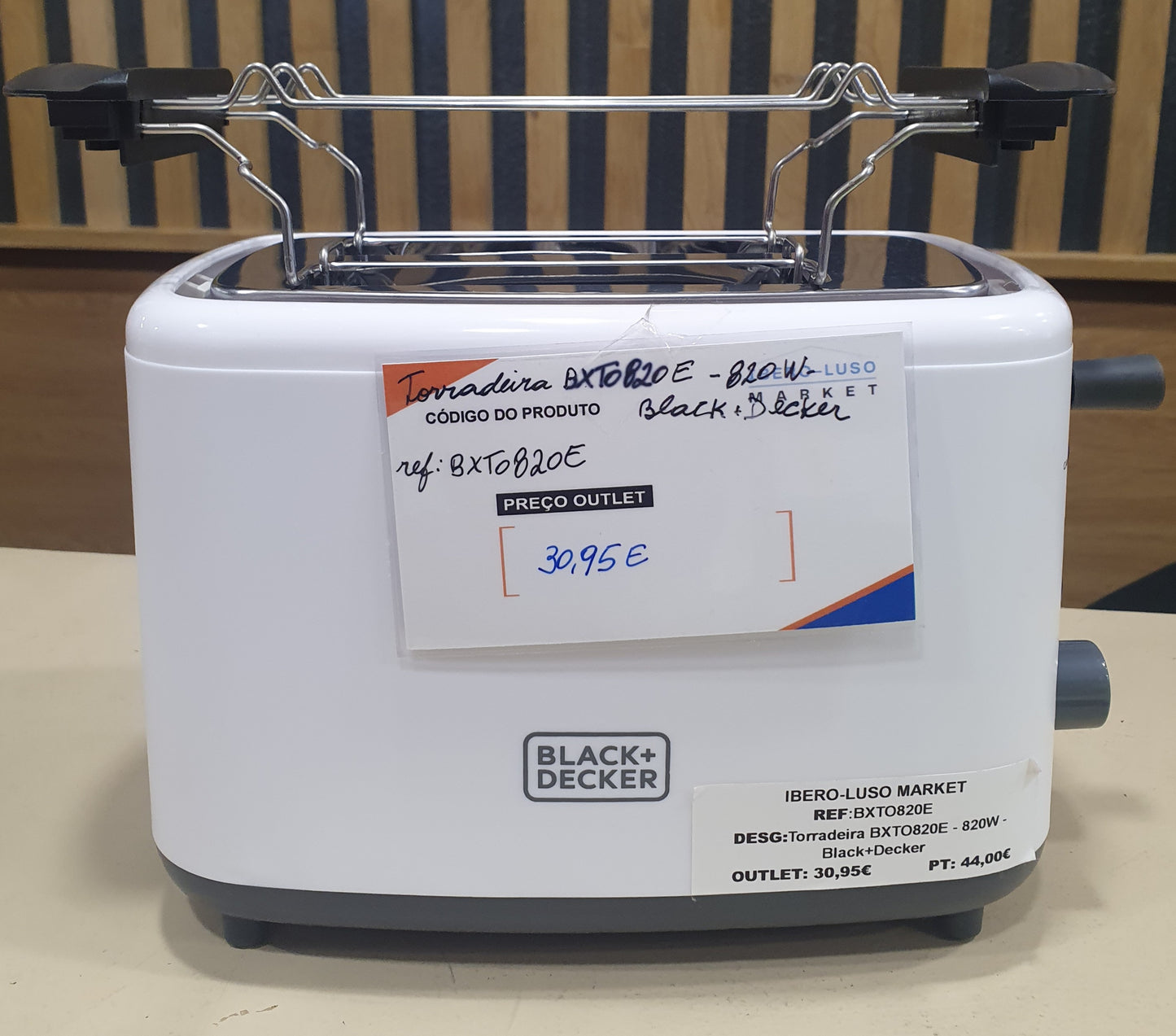 Torradeira BXTO820E - 820W -Black+Decker