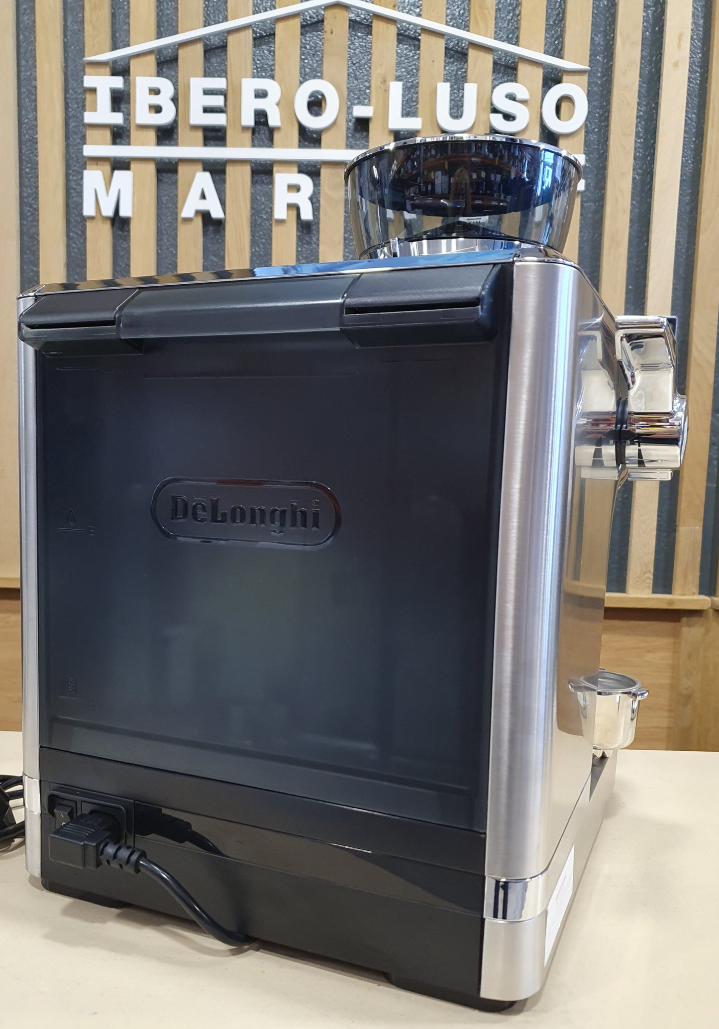 Máquina de Café EC9355.M - DELONGHI