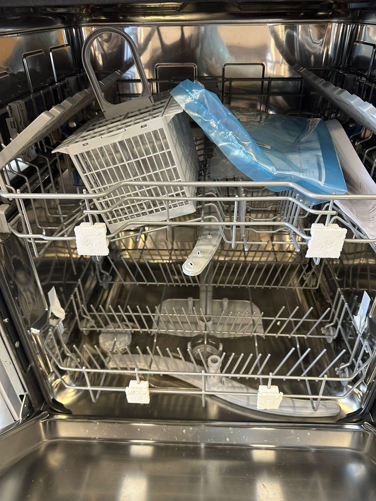 Máquina de Lavar Loiça de Encastrar AIE 2B19 A - Ignis