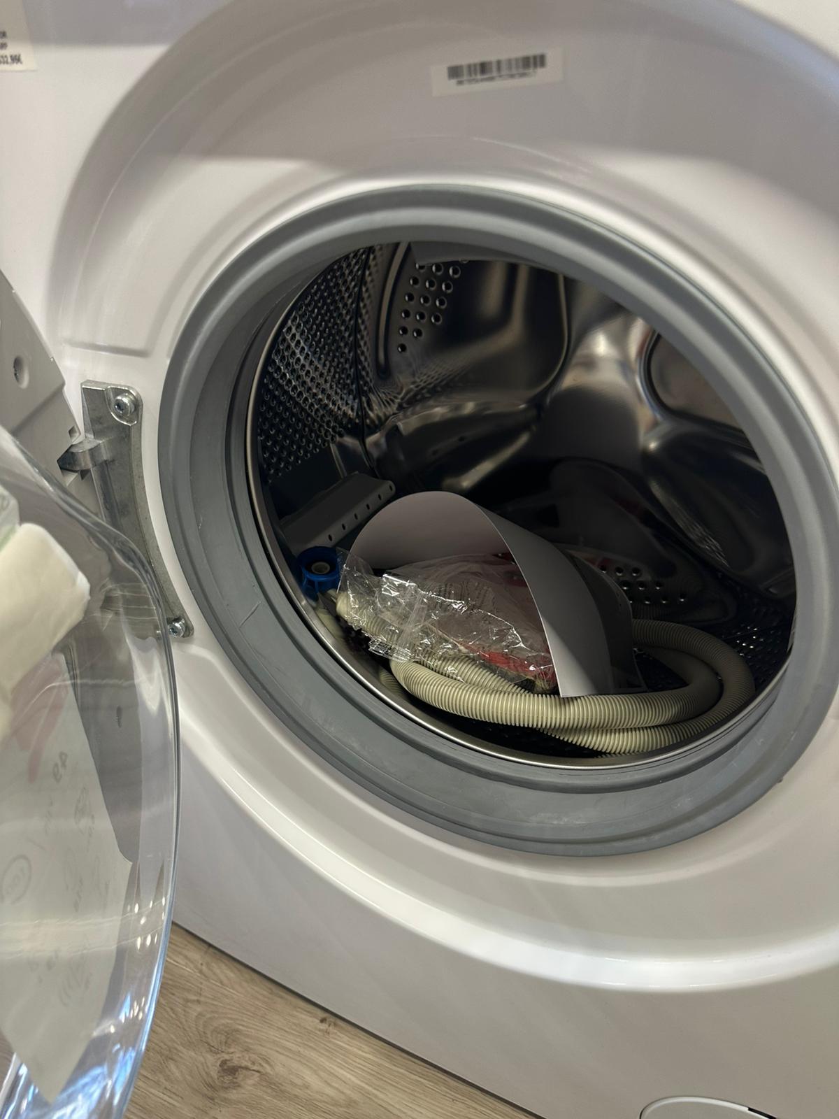 Máquina de Lavar Roupa VAPOR ES-NFW612CWB-DE 6KG - SHARP