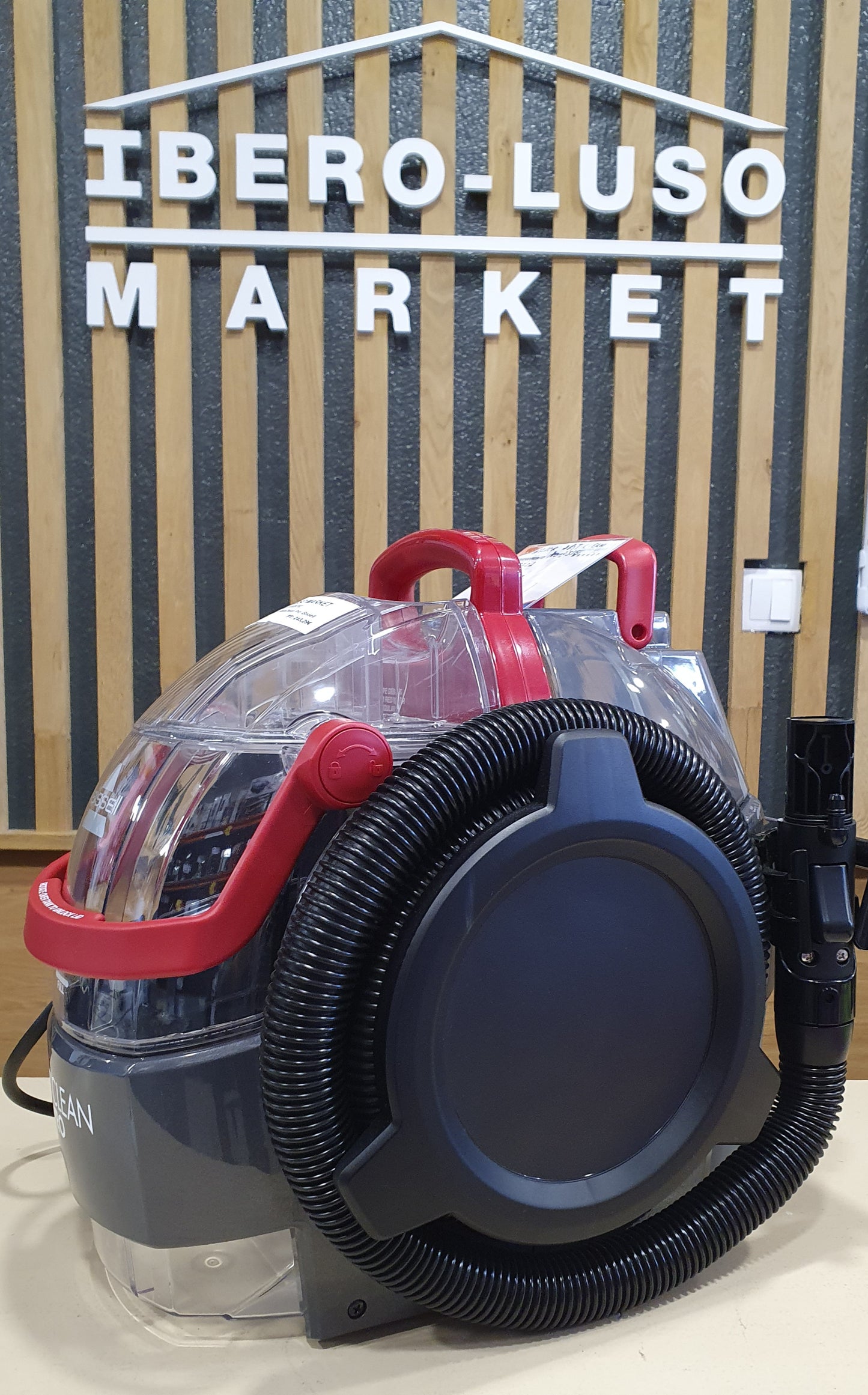 Aspirador SpotClean Pro 1558N /750W -Bissell