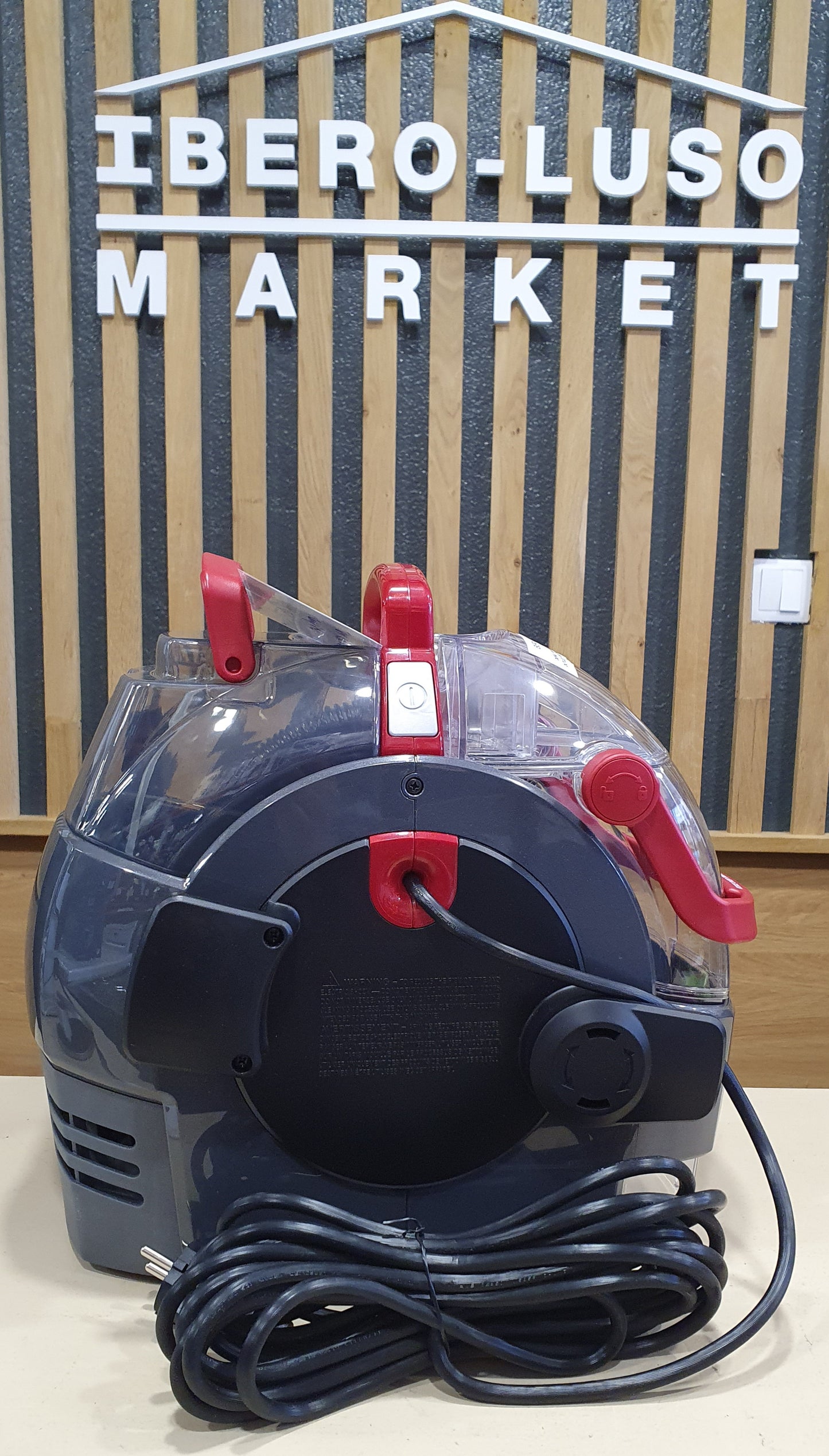 Aspirador SpotClean Pro 1558N /750W -Bissell